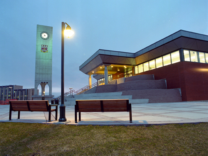 纽芬兰纪念大学